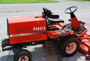 Kubota F2000 F2100 F2100e F2400 Tractor Service Repair Manual