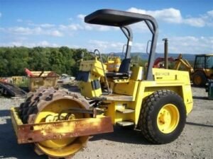 Bomag Bw142 D-2 Single drum vibratory rollers Service Parts Manual 